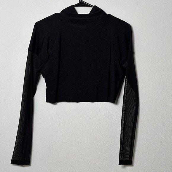Black Crop zip up shirt - Picture 2 of 2